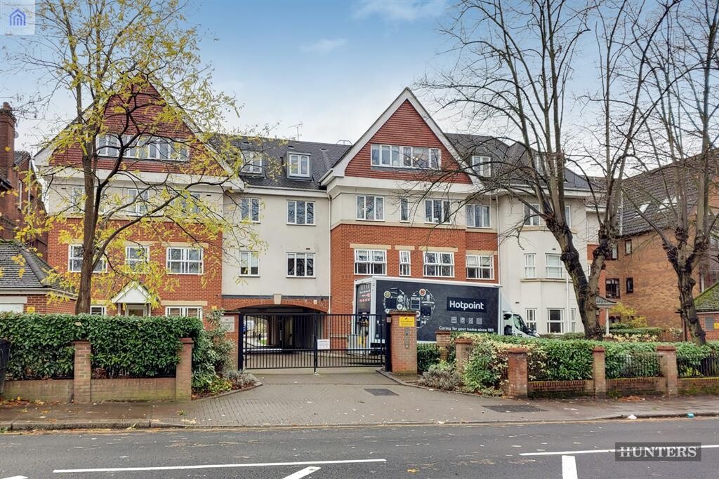 2 bedroom apartment for rent 241 Willesden Lane, London, NW2 5RZ UniHomes