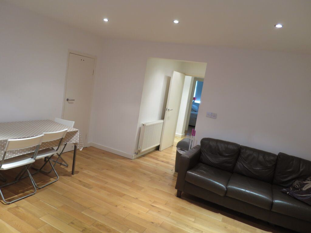 2 bedroom house for rent Valentia Road, Oxford, OX3 7PW UniHomes