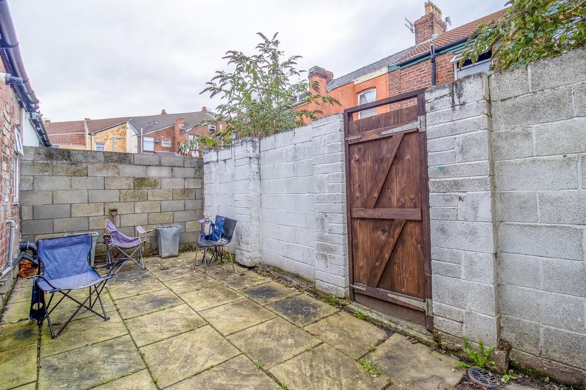 5 bedroom house for rent Russell Road, Liverpool, L18 1DY UniHomes