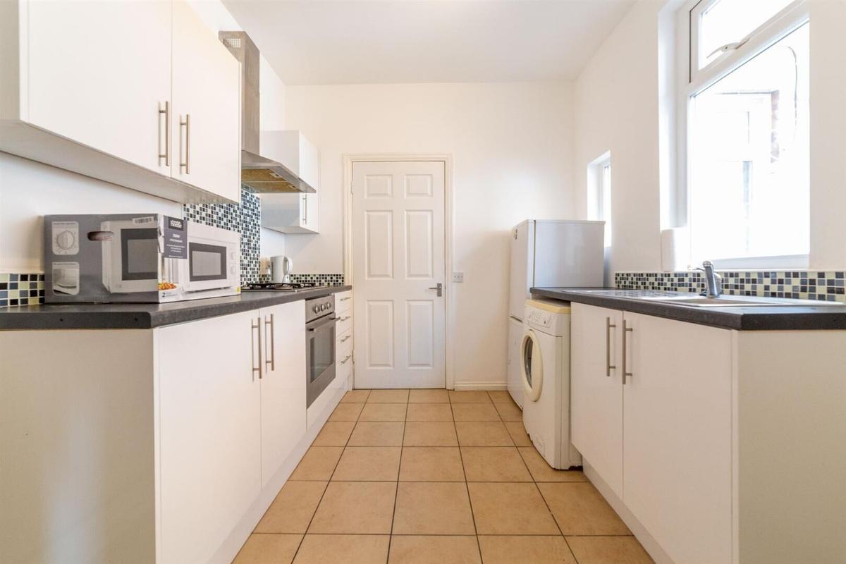 2 bedroom apartment for rent Sackville Road, Newcastle, NE6 5TB UniHomes