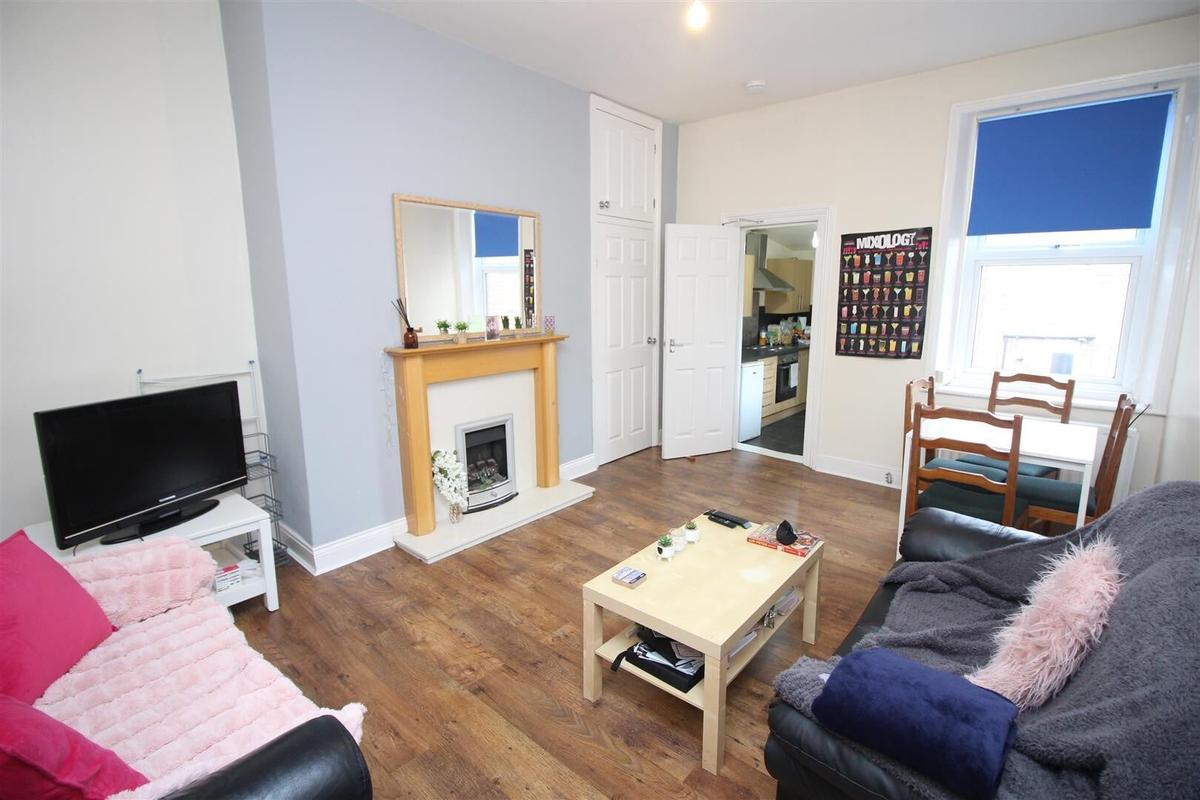3 bedroom apartment for rent Doncaster Road, Newcastle, NE2 1RB UniHomes