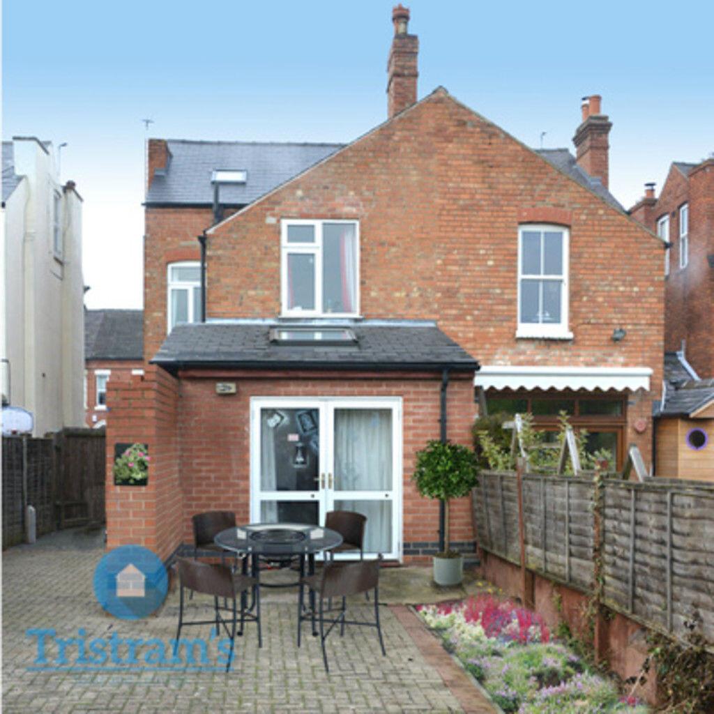 8 bedroom house for rent Chaworth Road, Nottingham, NG2 7AB UniHomes