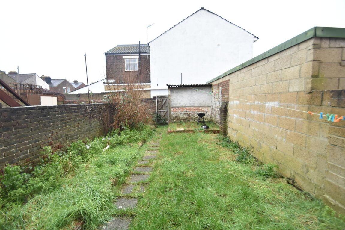 6 bedroom house for rent Francis Avenue Portsmouth, PO4 0HP UniHomes