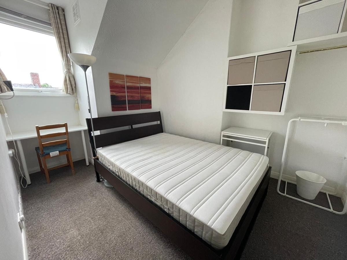 3 bedroom house for rent Wetherby Place, Leeds, LS4 2JG UniHomes