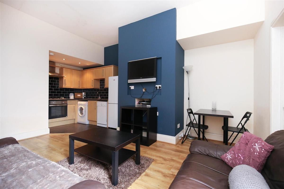 3 bedroom apartment for rent Fairfield Road, Newcastle, NE2 3BY UniHomes