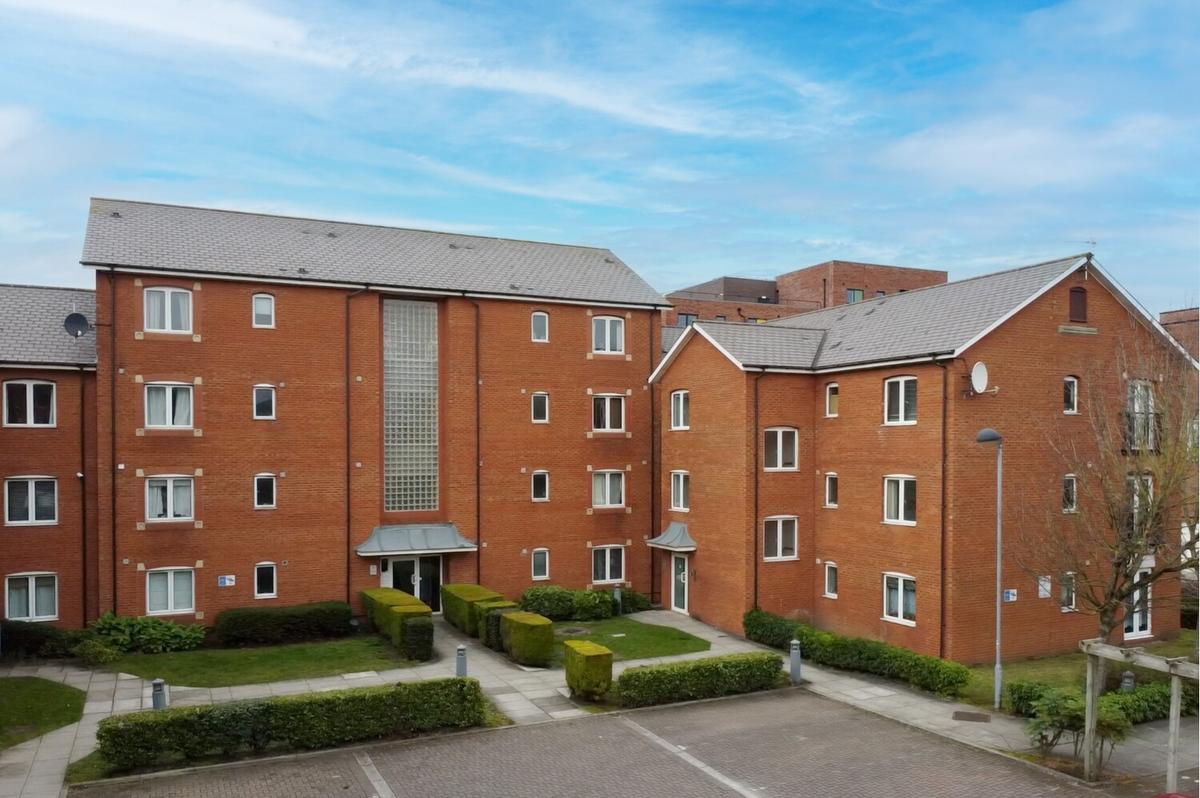 2 bedroom apartment for rent Amity Court, Cardiff, CF10 4EA UniHomes