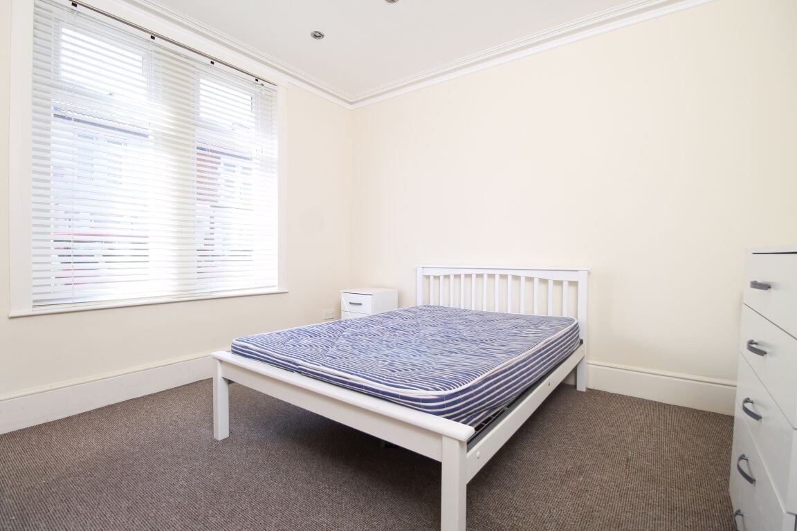 4 bedroom house for rent Walmer Road, Portsmouth, PO1 5AU UniHomes