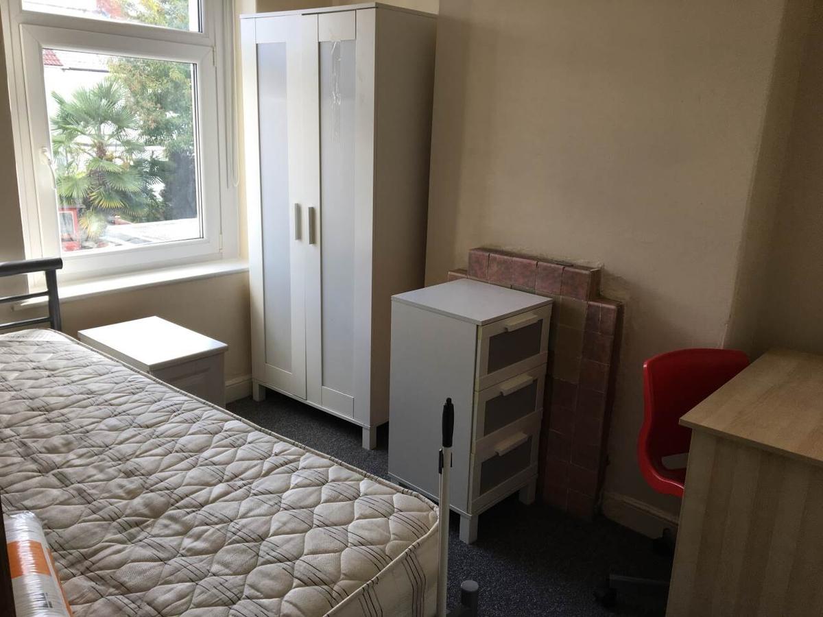 3 bedroom house for rent Keppoch Street, Cardiff, CF24 3JU UniHomes