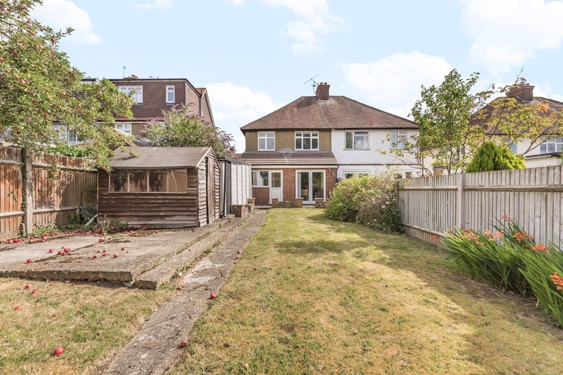 4 bedroom house for rent Worplesdon Road, Surrey, GU2 9RS UniHomes