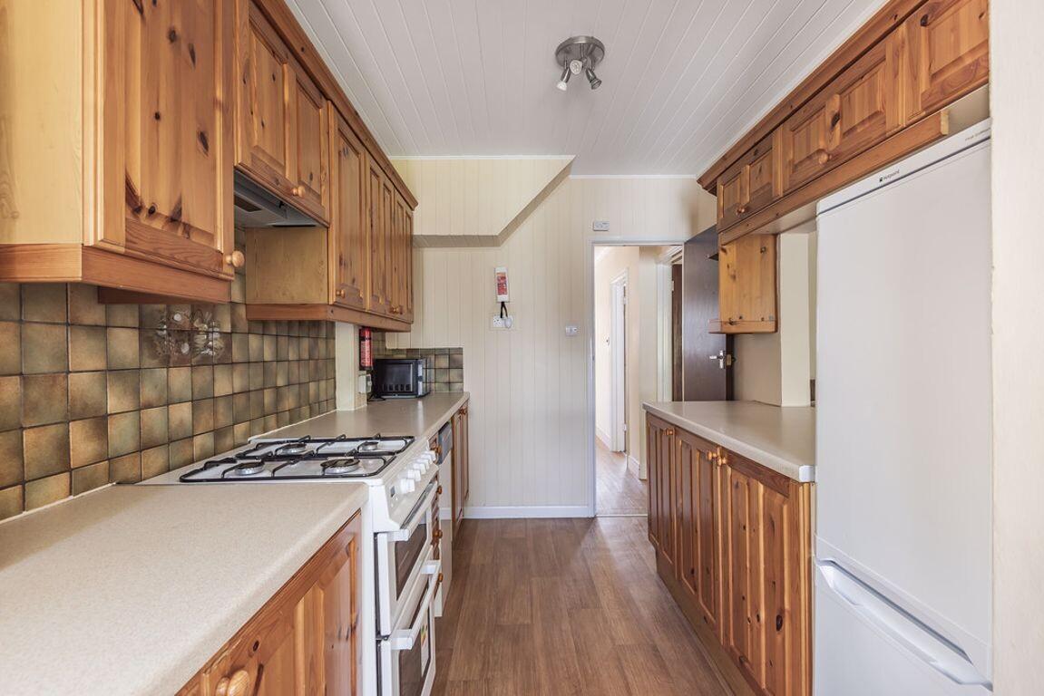 4 bedroom house for rent Worplesdon Road, Surrey, GU2 9RS UniHomes