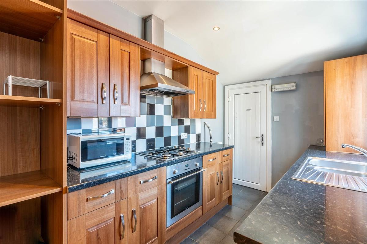 6 bedroom apartment for rent Stratford Road, Newcastle, NE6 5AS UniHomes