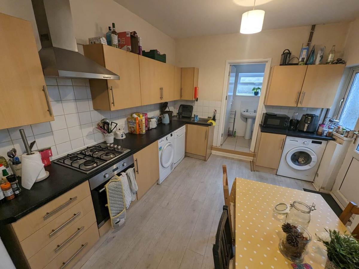 4 bedroom house for rent Tewkesbury Street, Cardiff, CF24 4QQ UniHomes