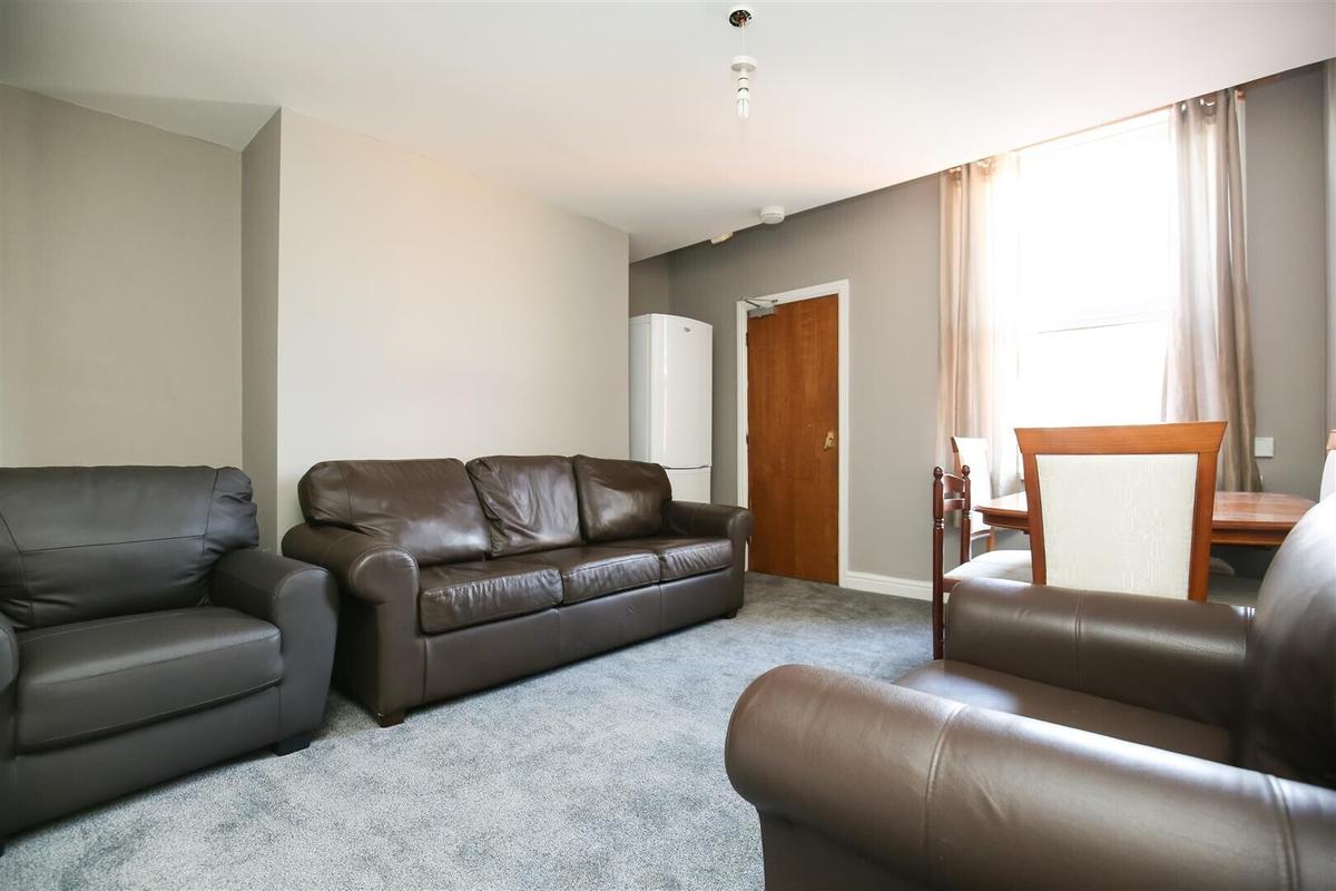 5 bedroom apartment for rent Kelvin Grove, Newcastle, NE2 1RL UniHomes