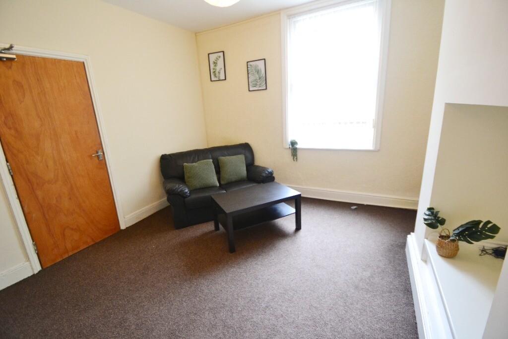 2 bedroom apartment for rent Henry Road, Flat 1, Nottingham, NG2 7ND