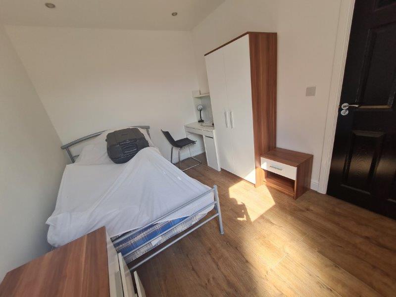 6 bedroom house for rent Cawdor Road, Manchester, M14 6LS UniHomes