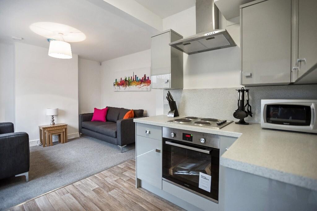 4 bedroom house for rent Filton Avenue, Bristol, BS34 7HD UniHomes