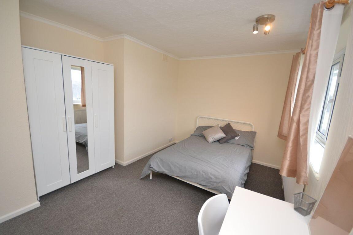 4 bedroom house for rent Shelley Avenue, Nottingham, NG11 8GS UniHomes