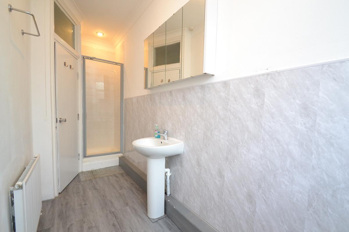 1 bedroom house for rent Crosby View, Leeds, LS11 9NB UniHomes