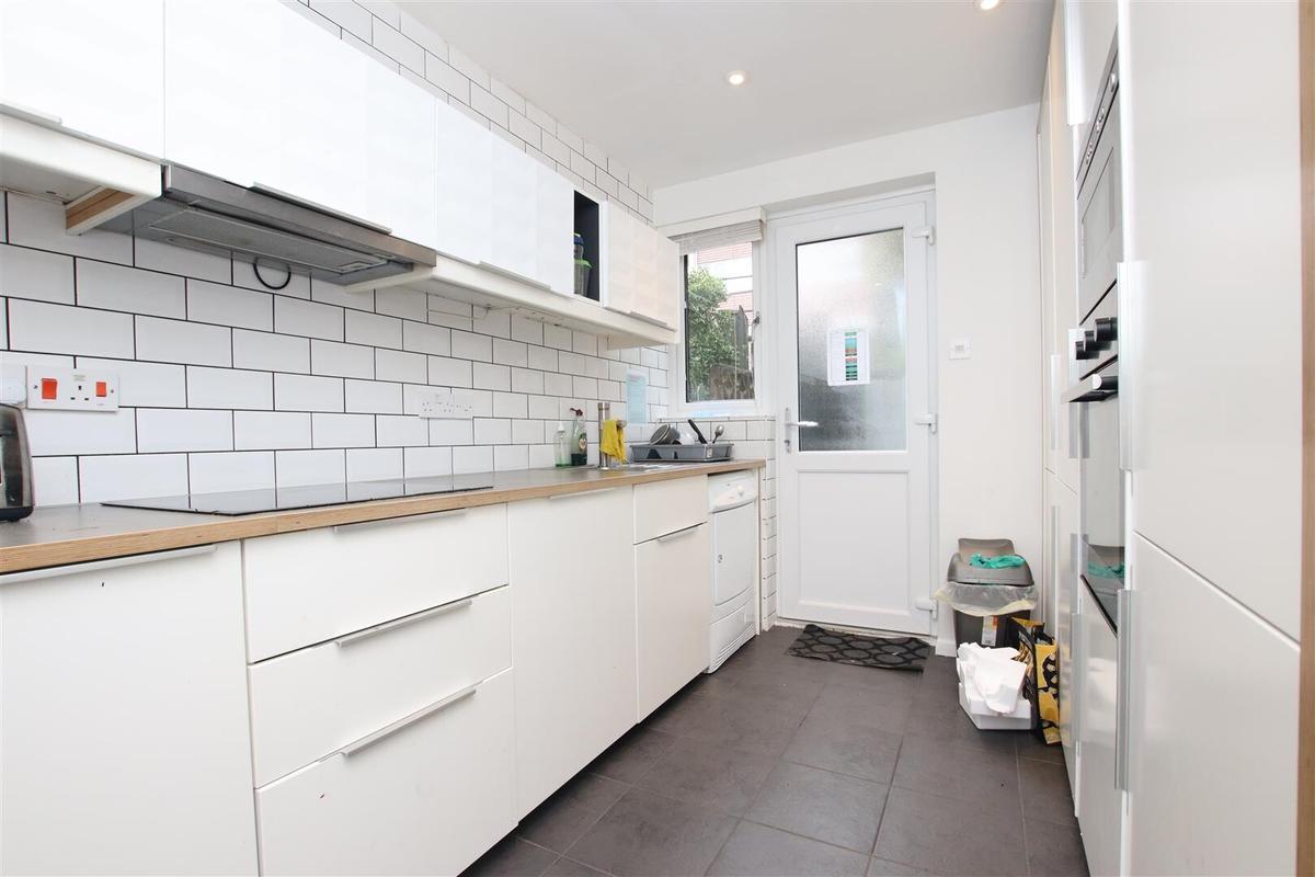 4 bedroom house for rent Alpine Gardens, Bath, BA1 5PB UniHomes