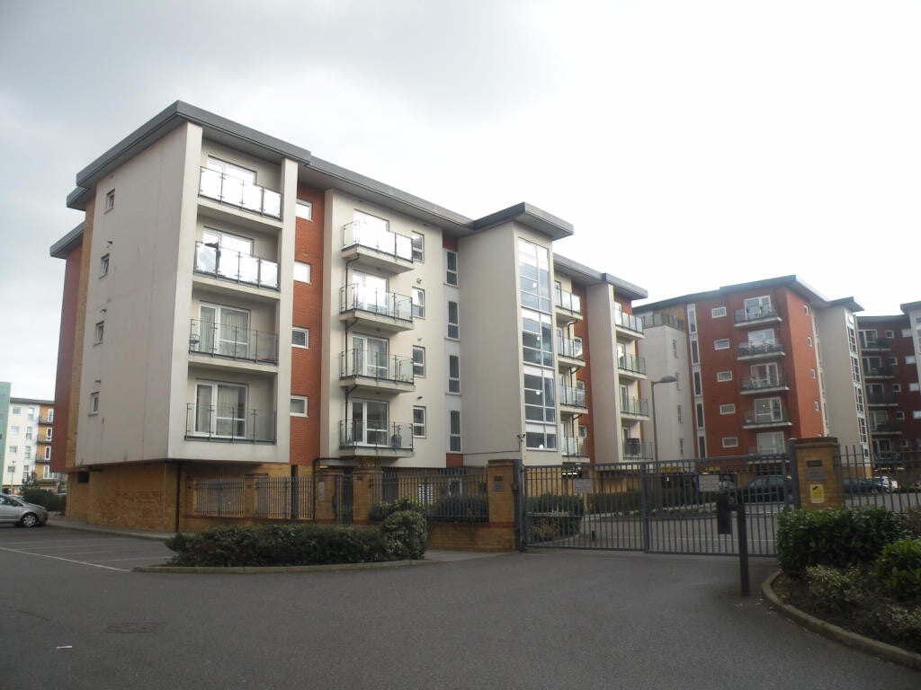 3 bedroom apartment for rent Clarkson Court, Hertfordshire, AL10 9GY