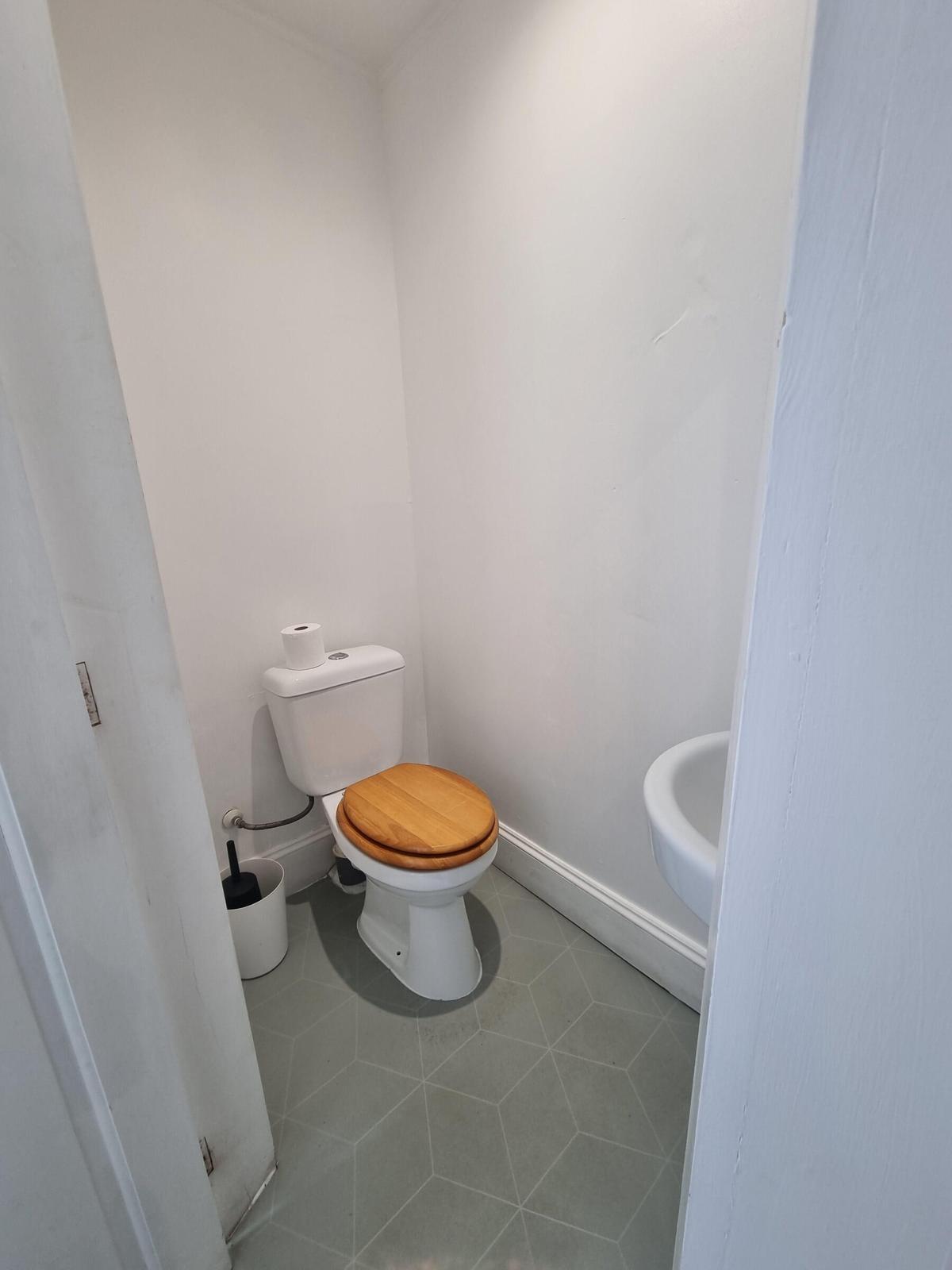 5 bedroom house for rent Wellington Terrace, Falmouth, TR11 3BN UniHomes