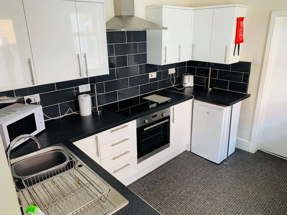 6 bedroom house for rent Hanover Street, StokeonTrent, ST5 1AU UniHomes