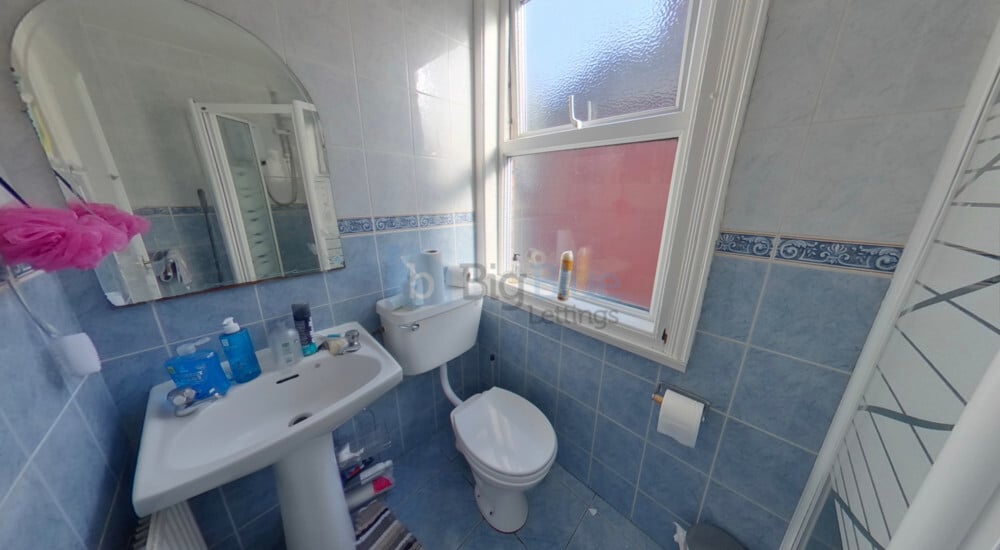 6 bedroom house for rent Hartley Avenue Leeds, LS6 2LP UniHomes