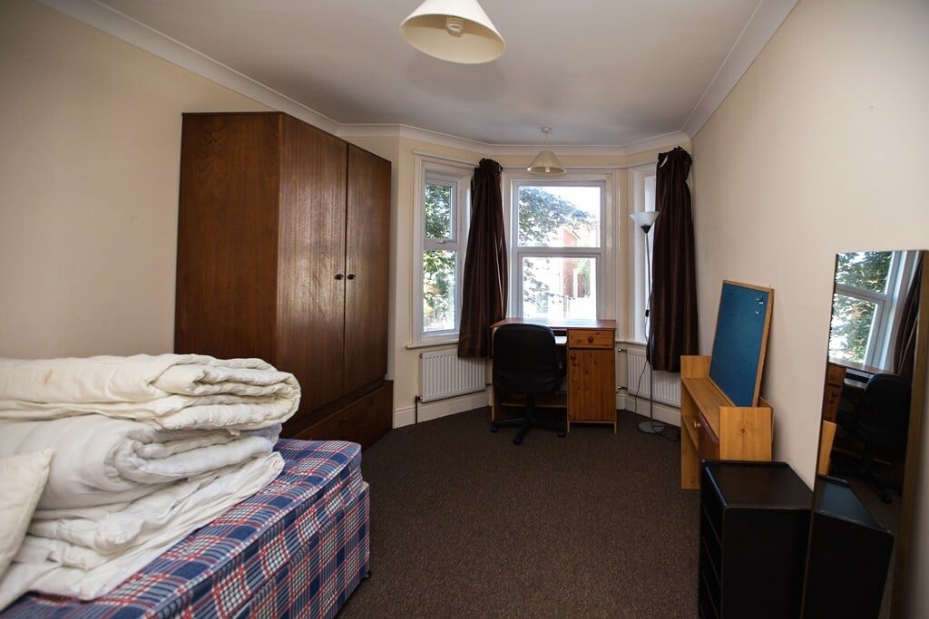 6 bedroom house for rent Sedgley Road, Bournemouth, BH9 2JW UniHomes