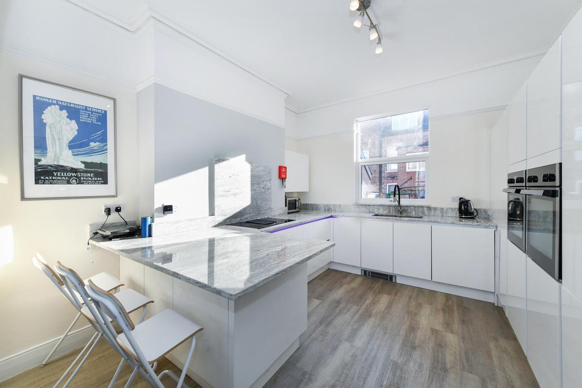 6 bedroom house for rent Forest Road East, Nottingham, NG1 4FJ UniHomes