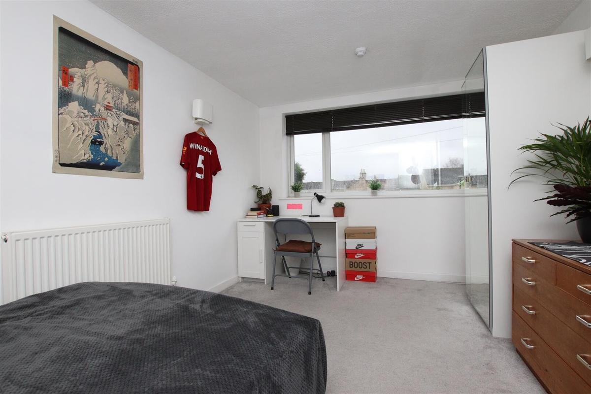 6 bedroom house for rent Stanway Close, Bath, BA2 2UR UniHomes