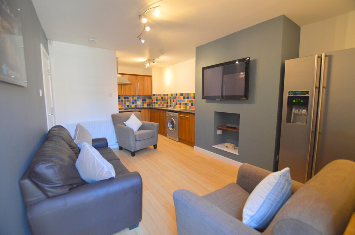 3 bedroom house for rent Wolseley Gardens, Newcastle, NE2 1HR UniHomes