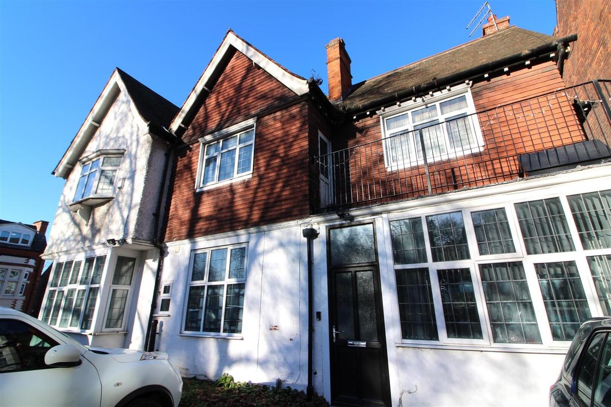 3 bedroom apartment for rent Derby Road, Nottingham, NG7 1NX UniHomes