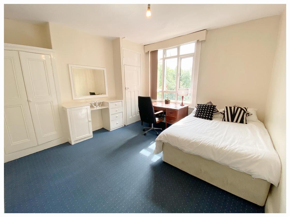 6 bedroom house for rent Crookesmoor Road, Sheffield, S10 1BD UniHomes