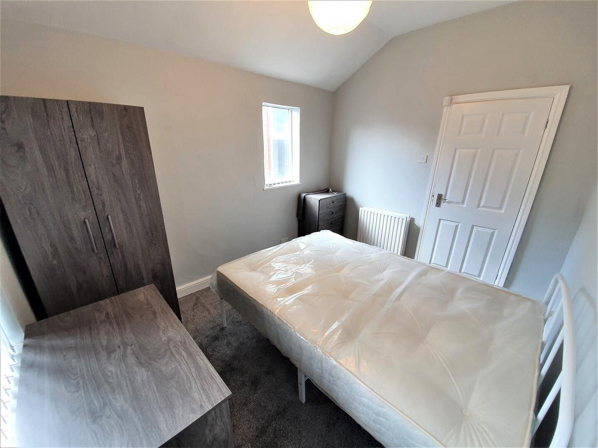 4 bedroom house for rent Ventnor Street, Hull, HU5 2LR UniHomes