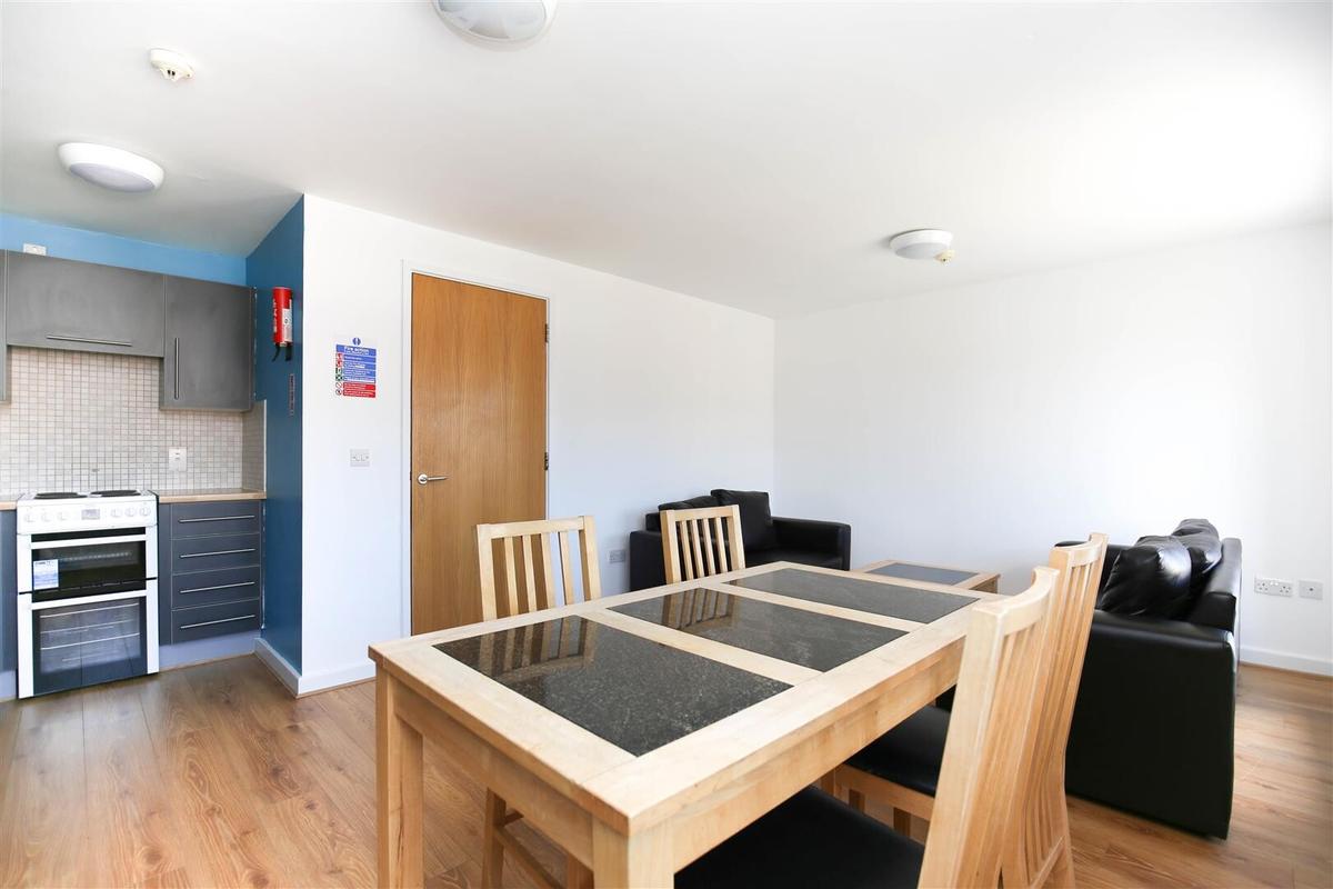 5 bedroom apartment for rent New Mills, Newcastle, NE4 5AU UniHomes