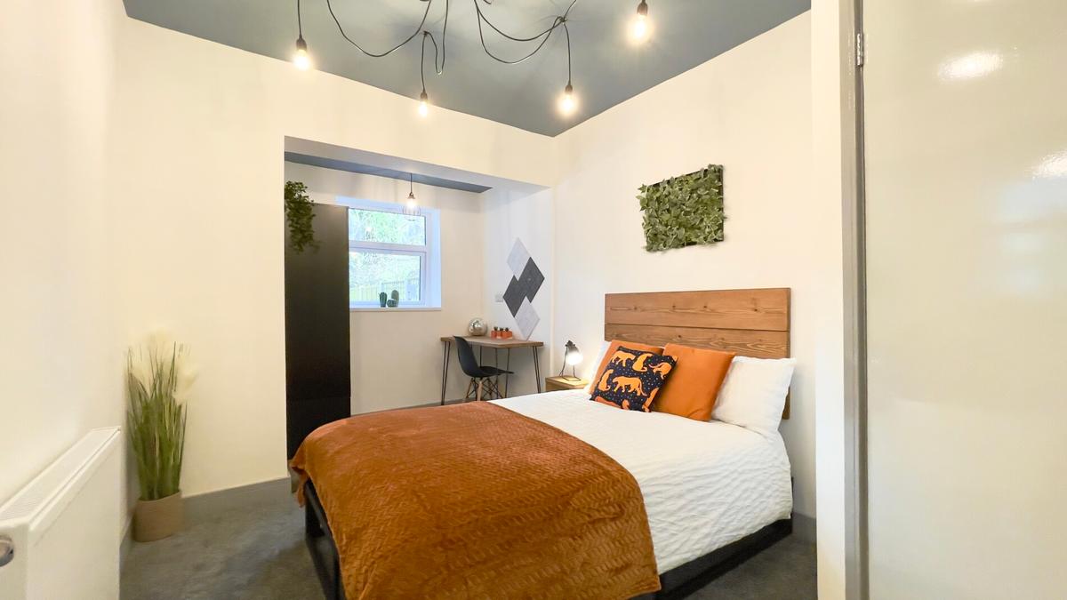 6 bedroom house for rent Hanover Street, StokeonTrent, ST5 1AU UniHomes