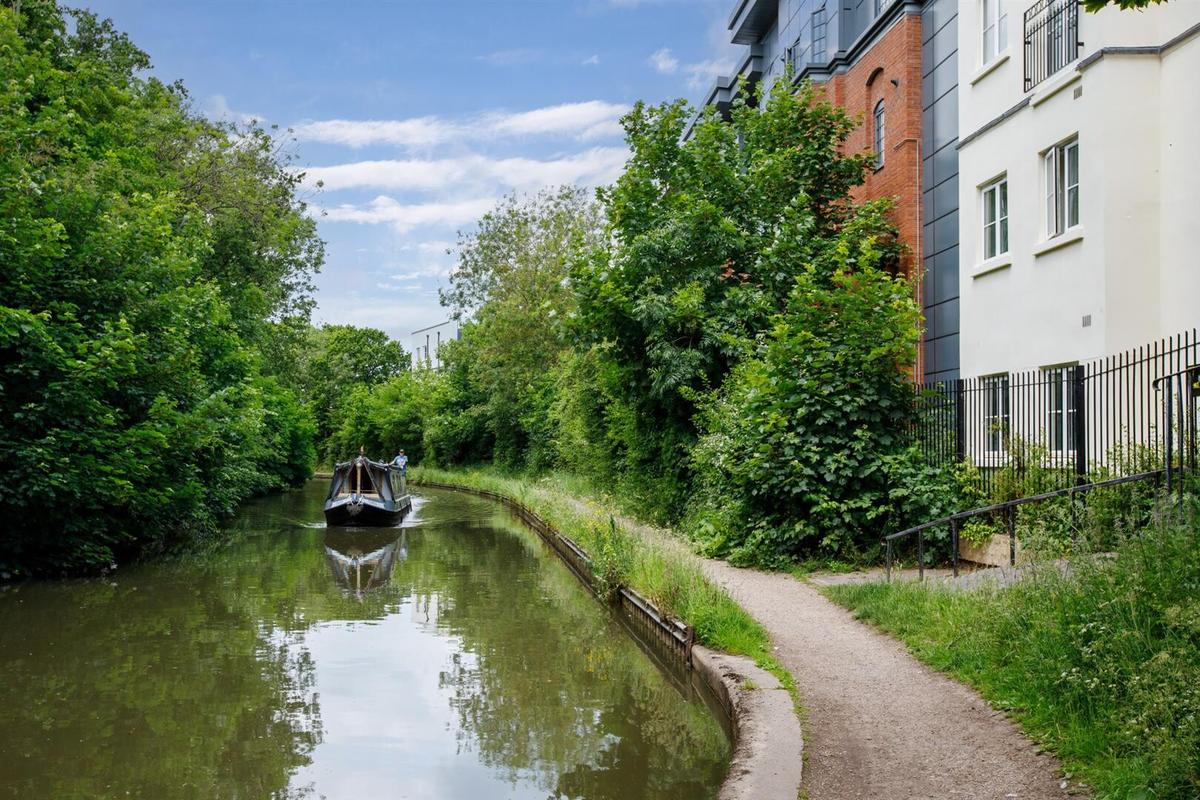 Cv31 7 bedroom apartment for rent Station House Leamington Spa, CV31 3NS ...