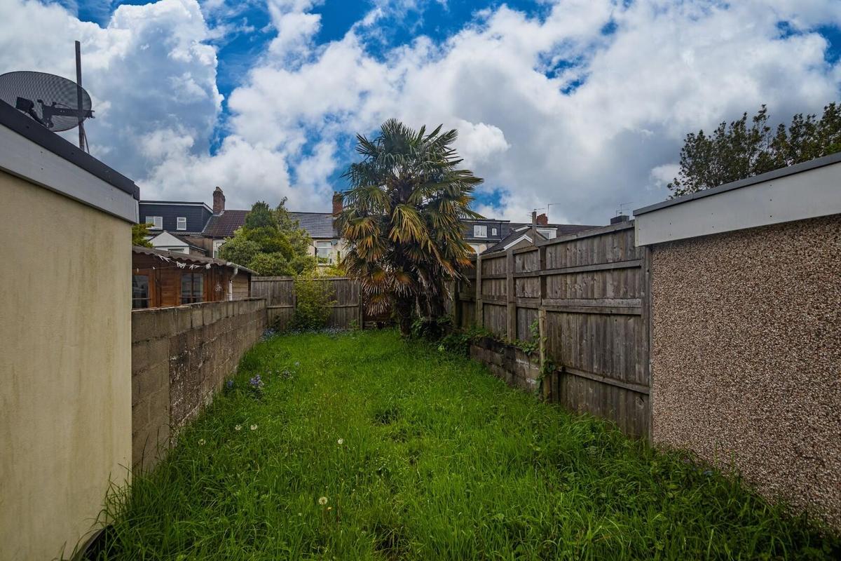 3 bedroom house for rent Treherbert Street, Cardiff, CF24 4JN UniHomes