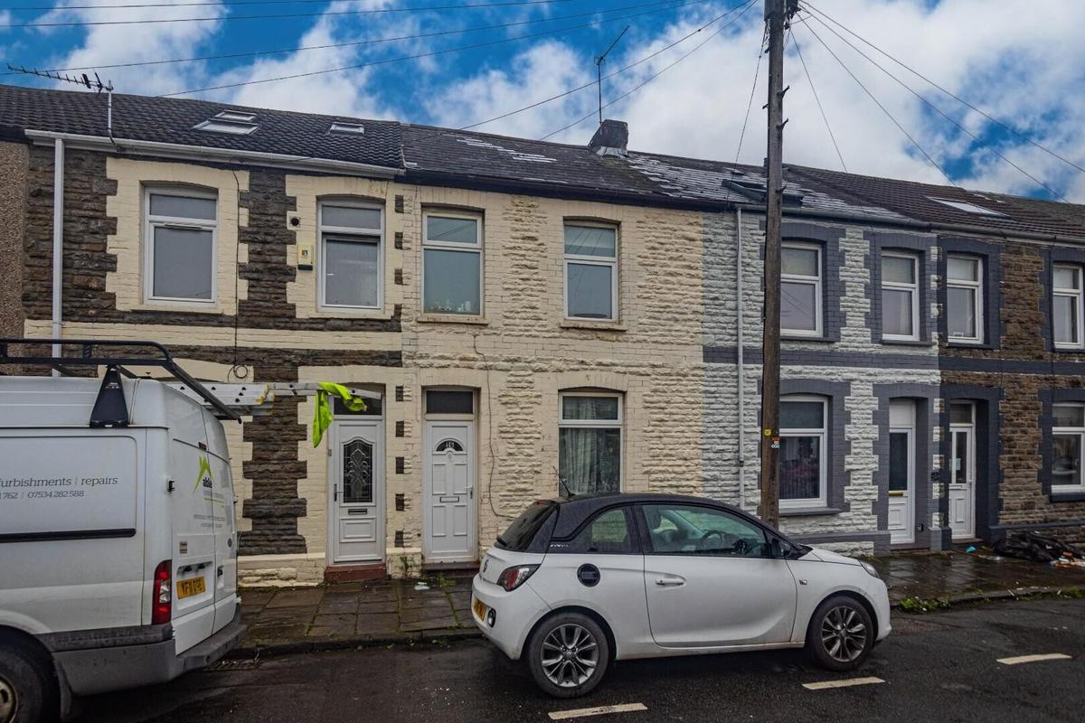 3 bedroom house for rent Treherbert Street, Cardiff, CF24 4JN UniHomes