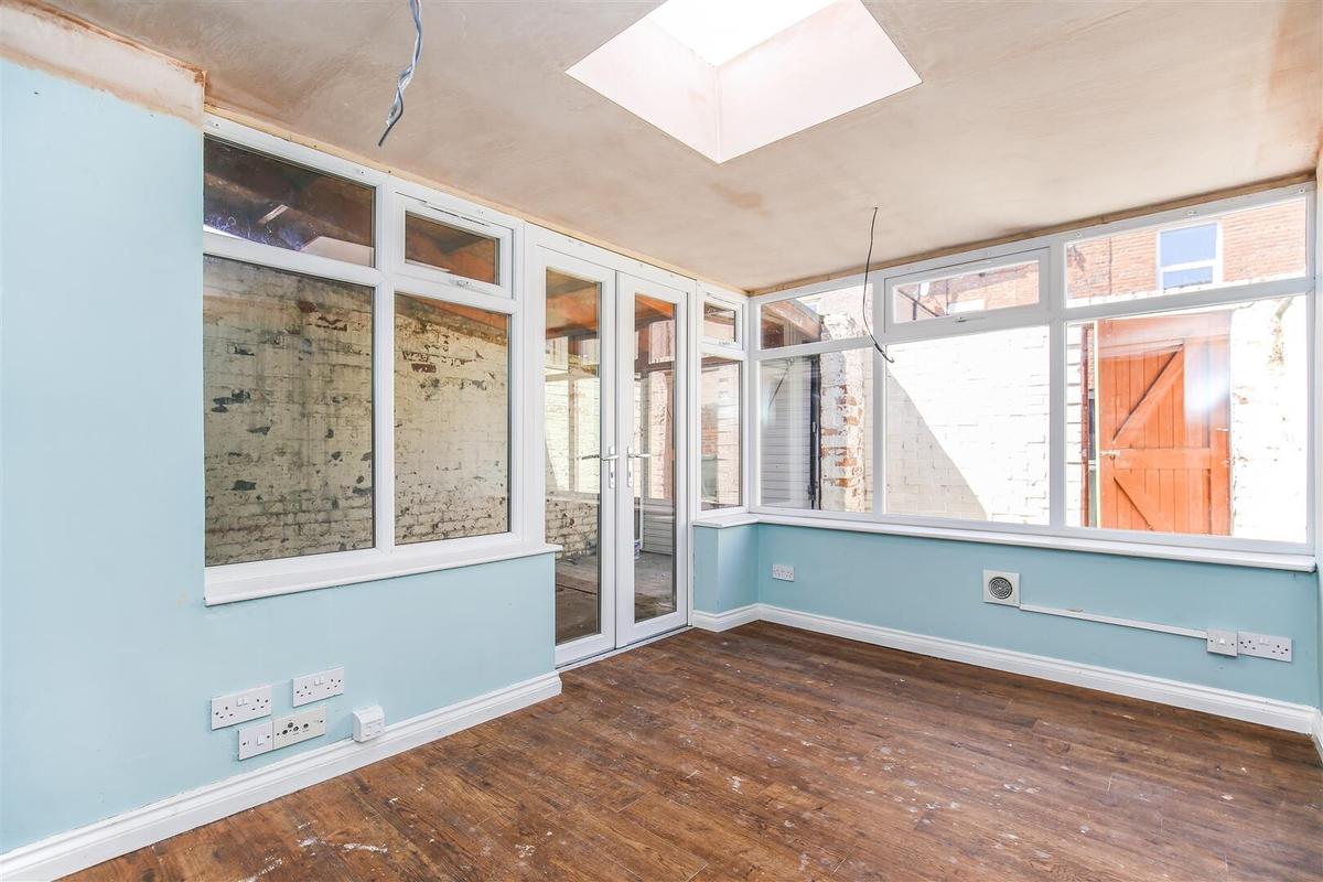 6 bedroom house for rent Larkspur Terrace, Newcastle, NE2 2DT UniHomes