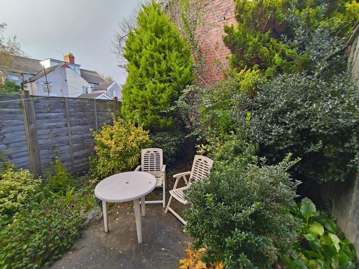 4 bedroom house for rent Whitchurch Road, Cardiff, CF14 3LW UniHomes