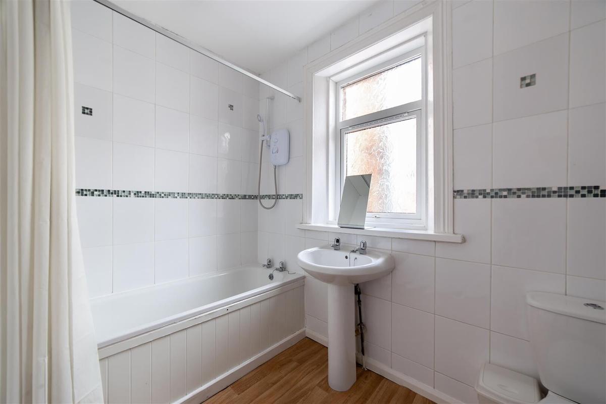 4 bedroom house for rent Heaton Park Road, Newcastle, NE6 5NR UniHomes