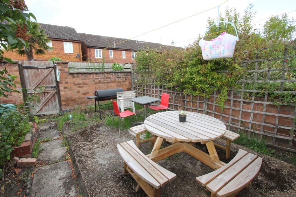 6 bedroom house for rent Clapham Terrace, Leamington Spa, CV31 1HY