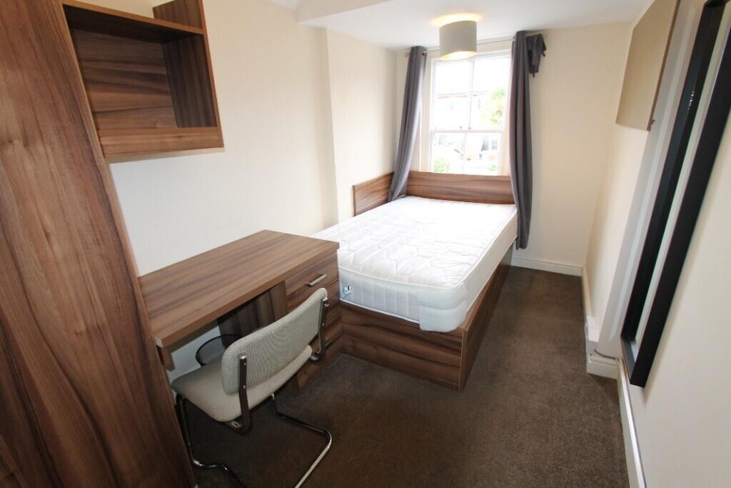 6 bedroom house for rent Clapham Terrace, Leamington Spa, CV31 1HY