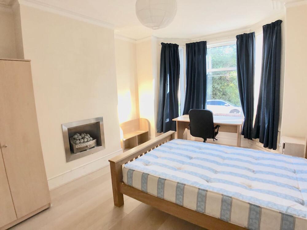 6 bedroom house for rent Highfield Crescent, Southampton, SO17 1SF UniHomes