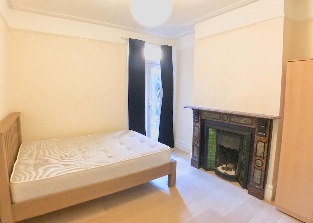 6 bedroom house for rent Highfield Crescent, Southampton, SO17 1SF UniHomes