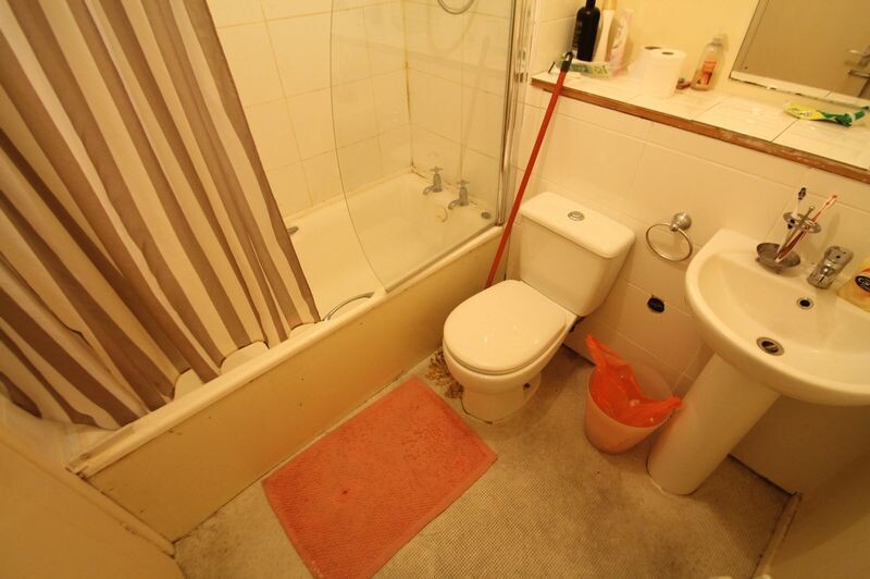 3 bedroom apartment for rent High Kingsdown, Bristol, BS2 8DG UniHomes