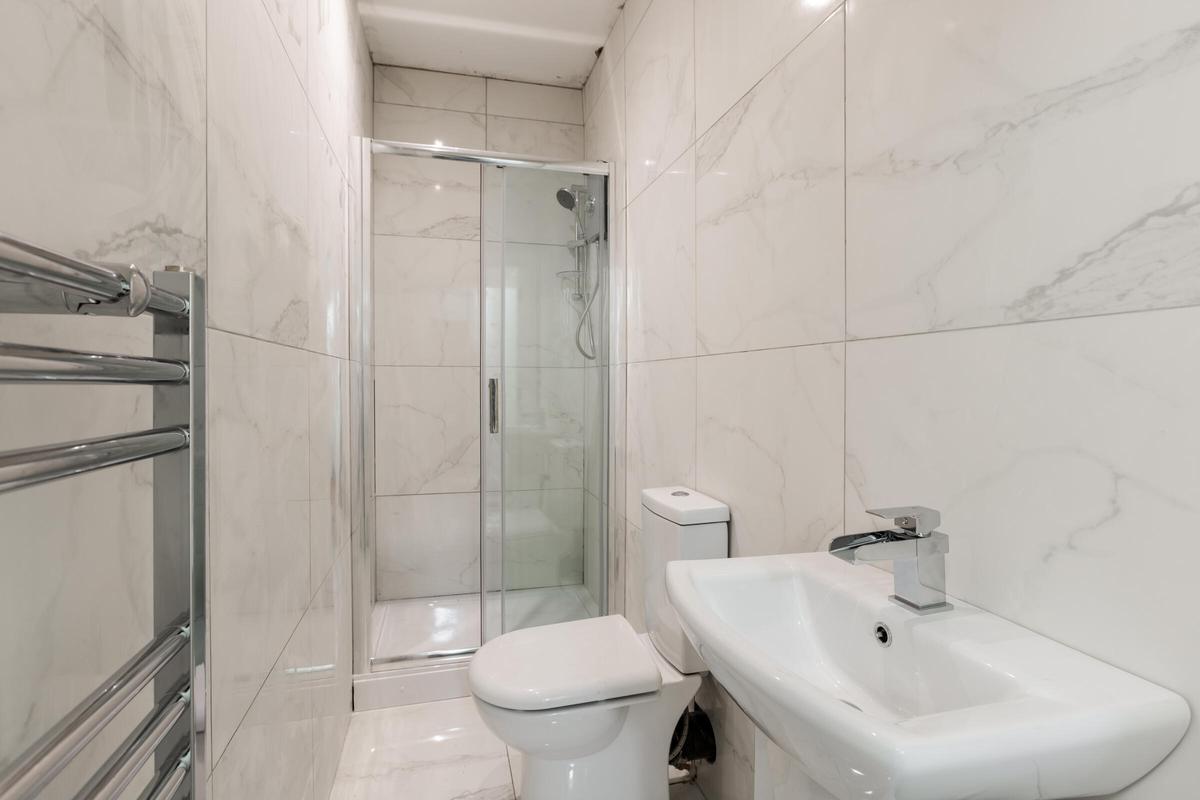 5 bedroom house for rent Aigburth Road, Liverpool, L17 7BR UniHomes