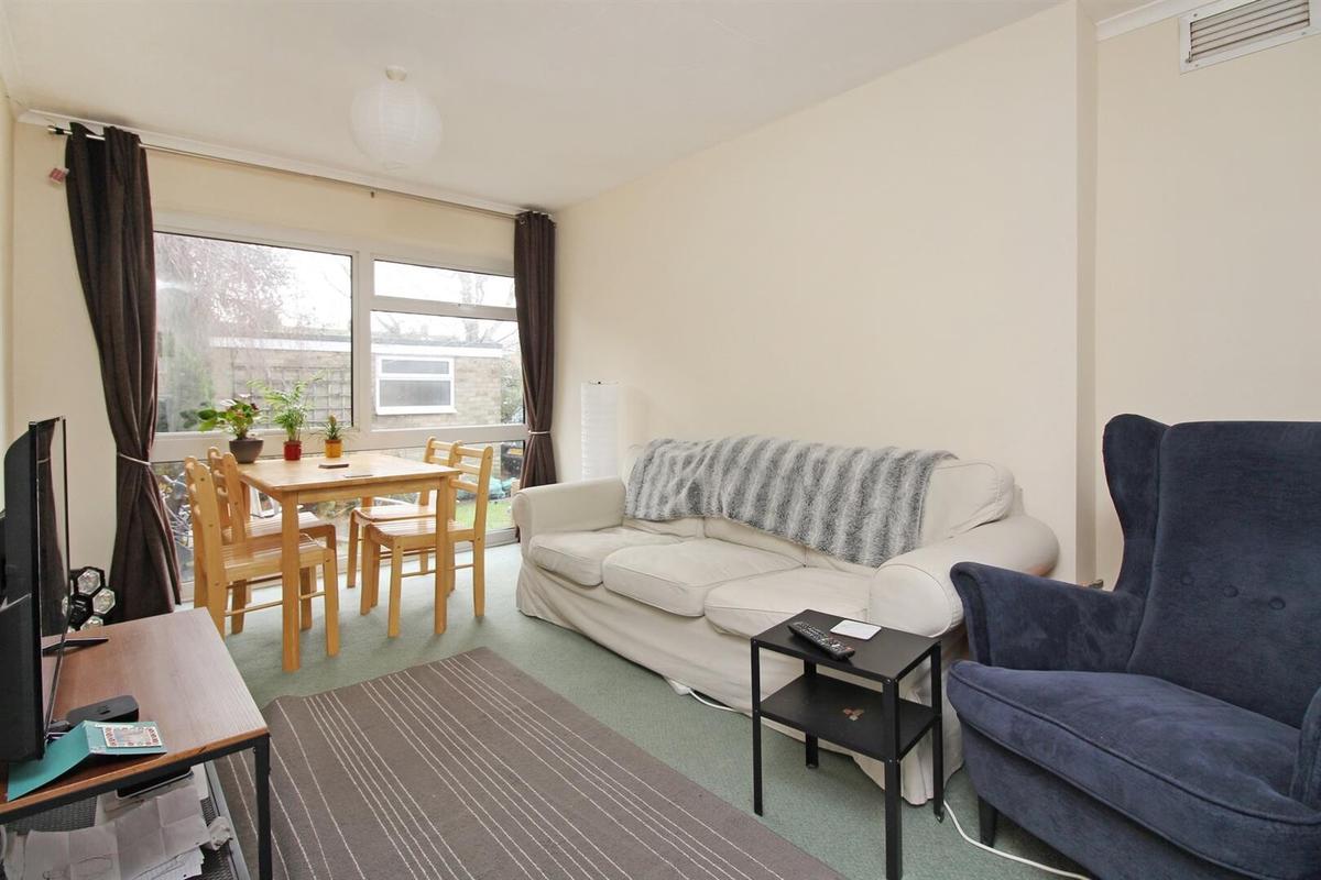 4 bedroom house for rent St Michaels Place, Canterbury, CT2 7HQ UniHomes