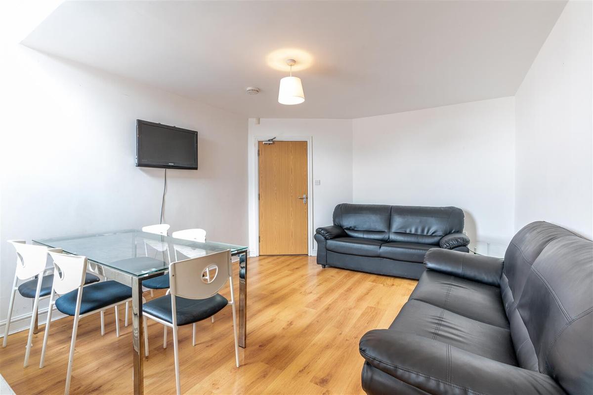 6 bedroom apartment for rent Stratford Road, Newcastle, NE6 5AS UniHomes
